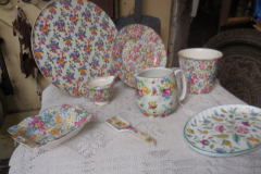 Chintz porcelain pieces